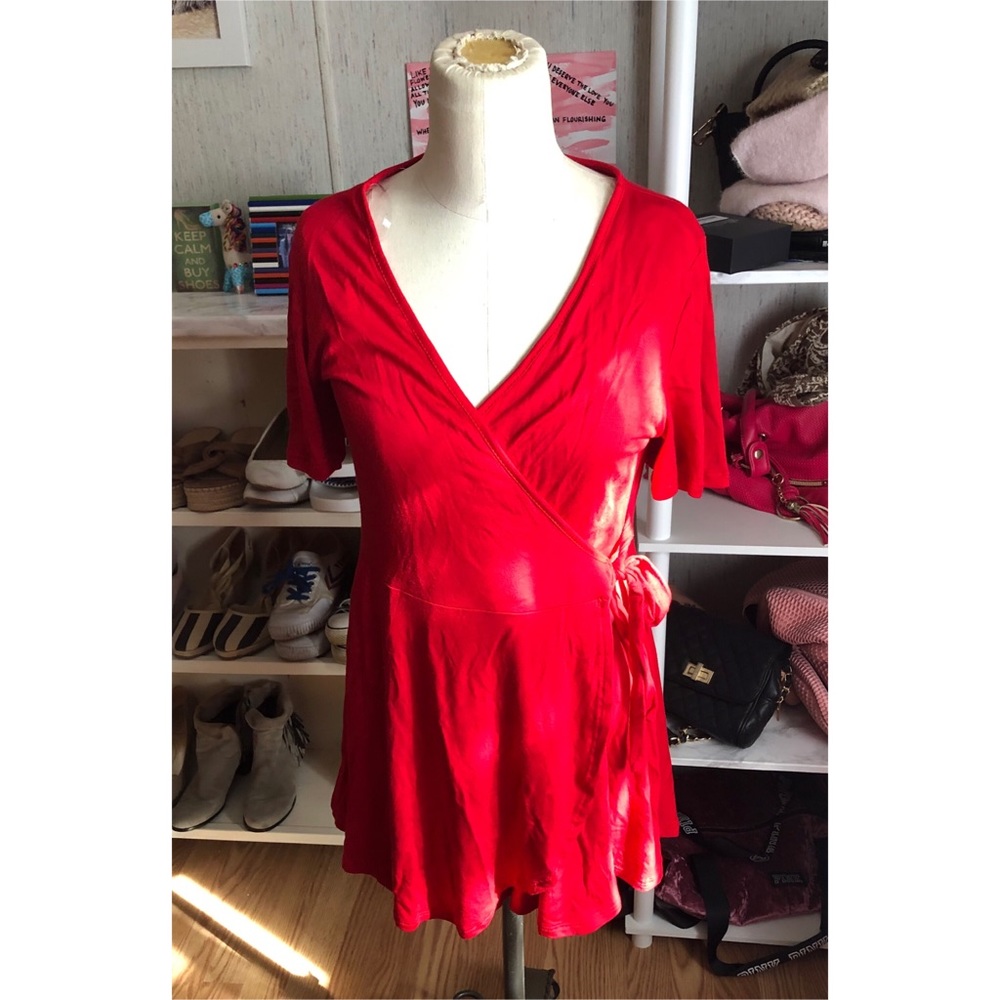 Heart & Hips Red Tie Top